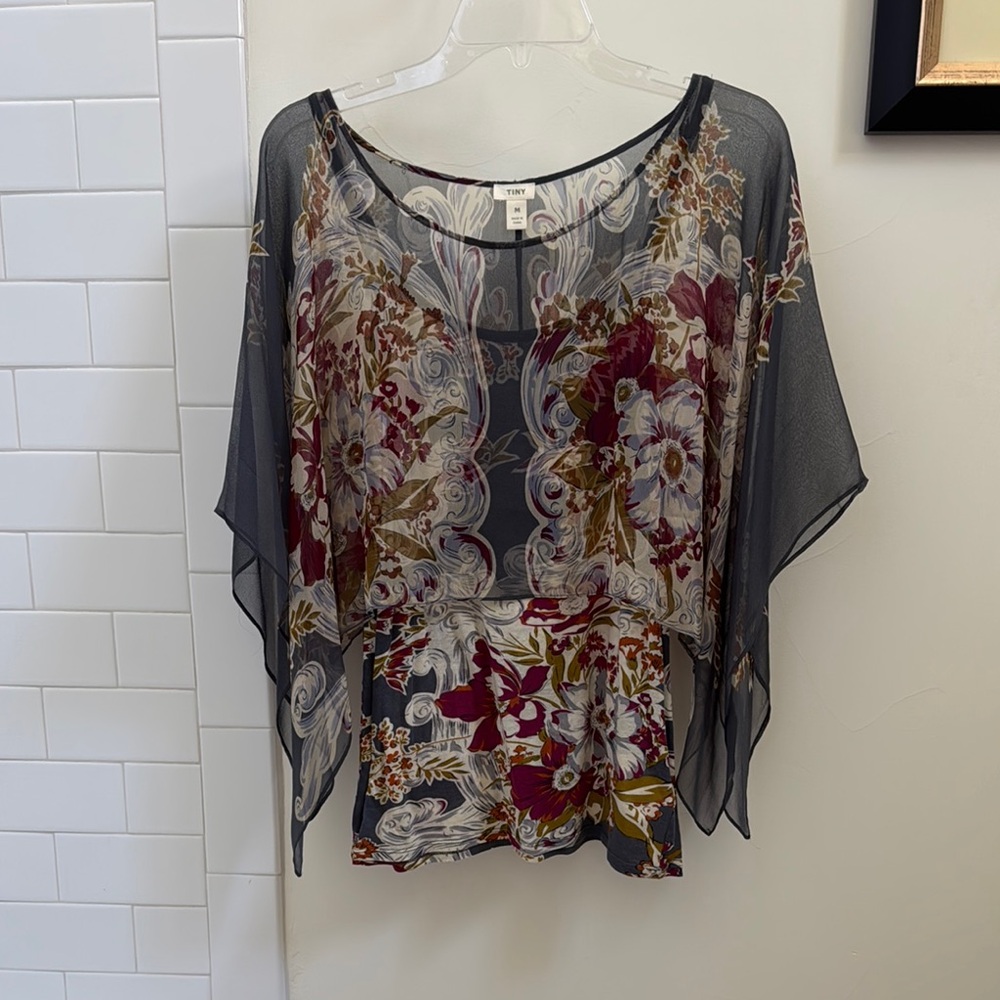 Red and Tan Dolman Sleeve Blouse with Graphic Design
